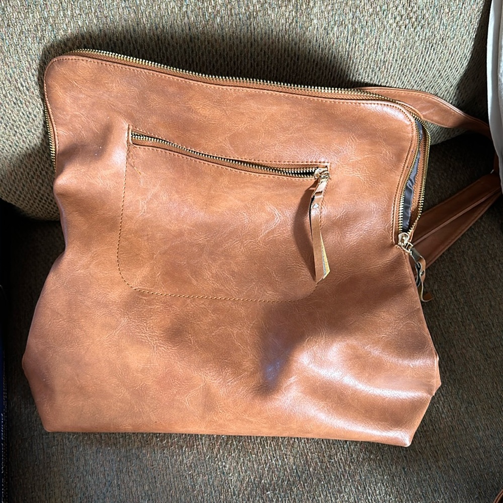 Medium purse back pack